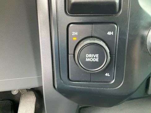 Used 2025 Ford F150 XLT w/ Equipment Group 301A Standard image 32