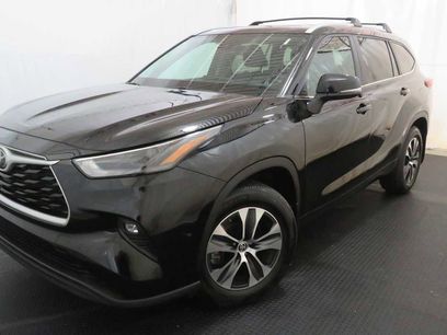 Certified 2023 Toyota Highlander XLE