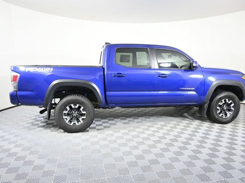 Used 2022 Toyota Tacoma TRD Off-Road w/ Technology Package AWD/4WD image 8