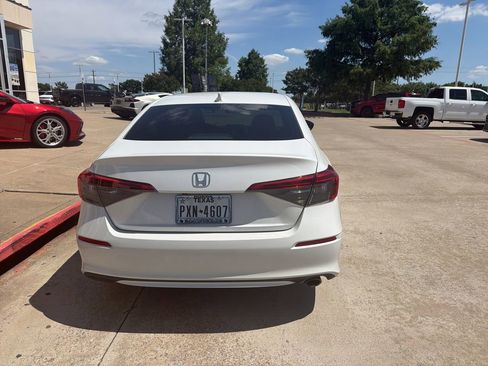 Used 2022 Honda Civic Sport image 12