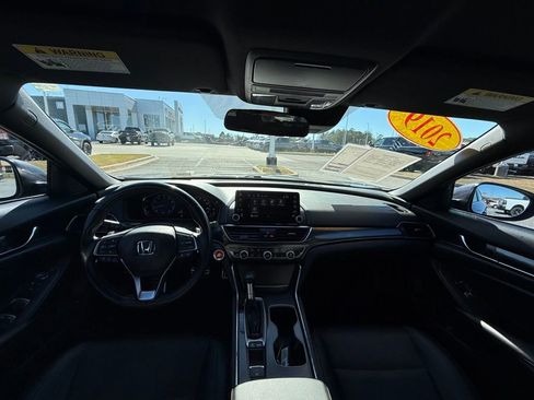 Used 2019 Honda Accord Sport image 12