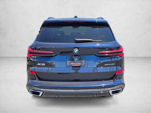 Used 2026 BMW X5 xDrive40i w/ M Sport Package AWD/4WD image 7