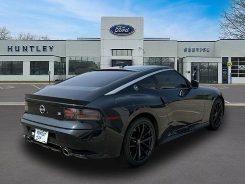 Used 2024 Nissan Z Performance w/ Floor Mat Package RWD image 4