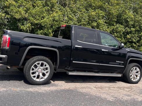Used 2017 GMC Sierra 1500 SLT w/ SLT Premium Package AWD/4WD image 8