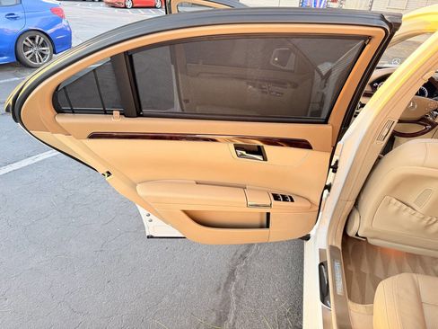 Used 2013 Mercedes-Benz S 550 4MATIC image 20