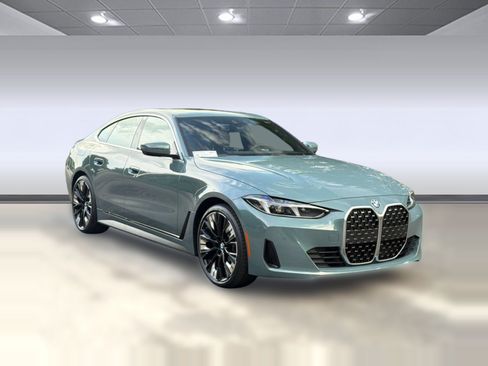 Used 2025 BMW 430i w/ Premium Package RWD image 7