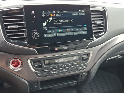 Certified 2024 Honda Passport EX-L image 16