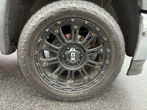 Used 2018 GMC Sierra 1500 SLE w/ SLE Value Package AWD/4WD image 24