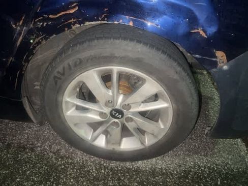 Used 2018 Kia Optima LX image 3