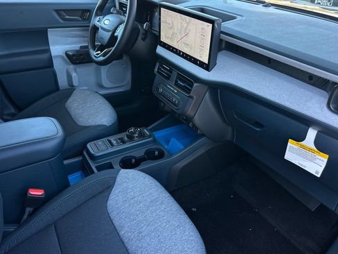 New 2026 Ford Maverick XLT w/ XLT Luxury Package FWD image 14
