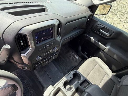 Used 2024 Chevrolet Silverado 1500 Custom Trail Boss w/ Dark Appearance Package AWD/4WD image 26