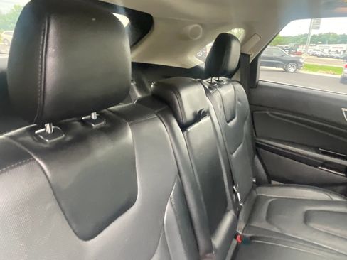 Used 2016 Ford Edge Titanium w/ Canadian Touring Package AWD/4WD image 28