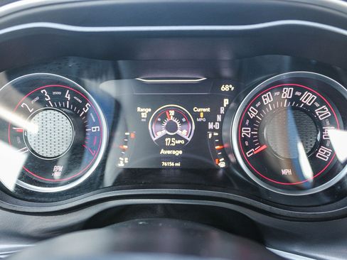 Used 2019 Dodge Challenger SXT image 24