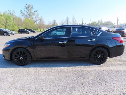 Used 2018 Nissan Altima 2.5 SV image 12