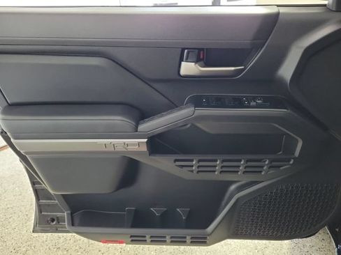Used 2025 Toyota Tacoma TRD Sport RWD image 21