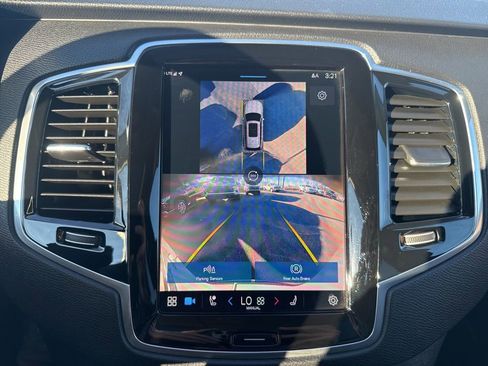 Used 2024 Volvo XC90 B5 Plus image 22