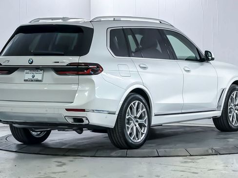 Used 2026 BMW X7 xDrive40i AWD/4WD image 2