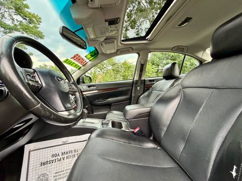 Used 2013 Subaru Legacy 2.5i Limited AWD/4WD image 10