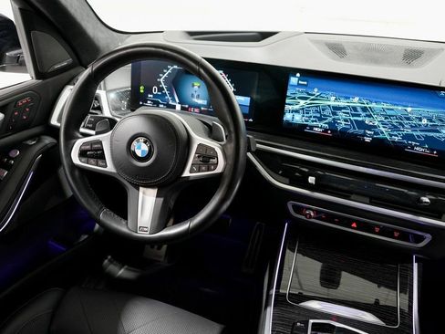 Used 2023 BMW X7 xDrive40i w/ Executive Package image 11