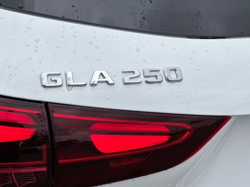 New 2025 Mercedes-Benz GLA 250 image 36
