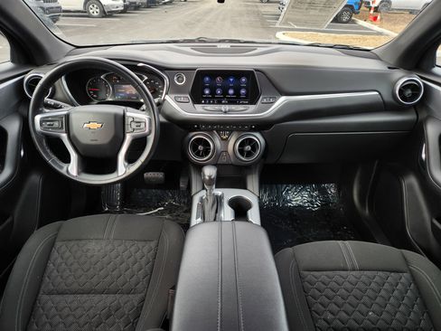 Used 2020 Chevrolet Blazer LT image 19