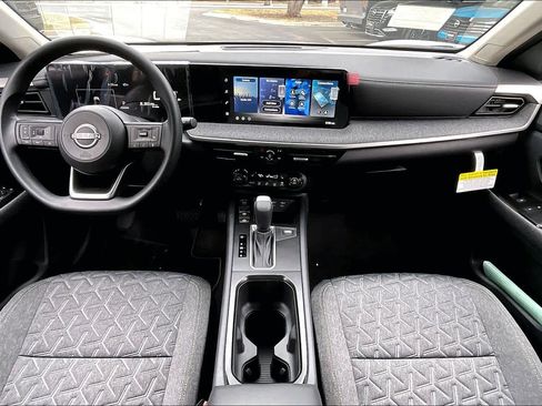 New 2026 Nissan Kicks SV image 5