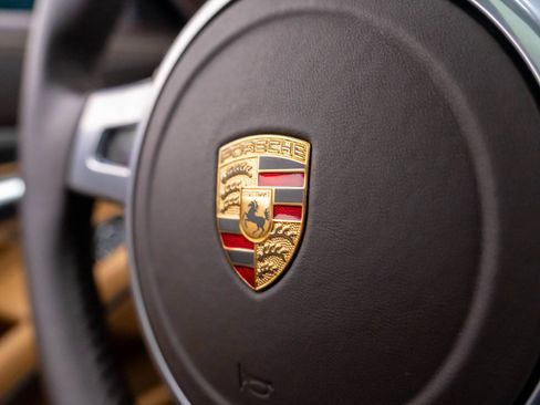 Used 2015 Porsche 911 Turbo S AWD/4WD image 19