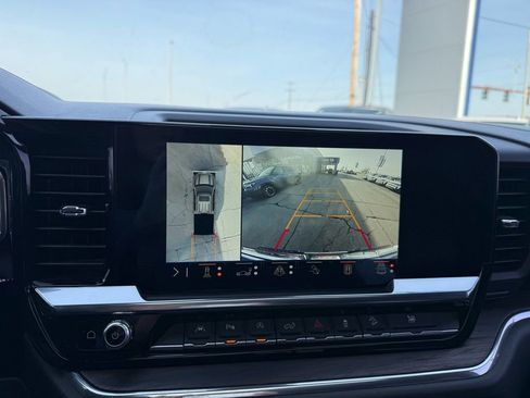 Used 2024 GMC Sierra 1500 SLT w/ SLT Premium Plus Package image 18