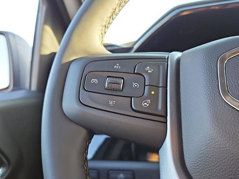 New 2026 GMC Sierra 1500 Elevation image 17