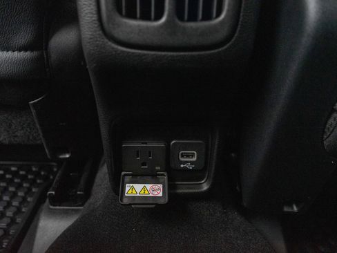Used 2019 Jeep Compass Trailhawk w/ Cold Weather Group AWD/4WD image 29