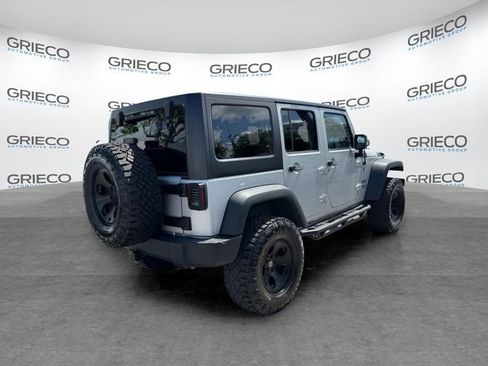 Used 2012 Jeep Wrangler Unlimited Sport AWD/4WD image 7
