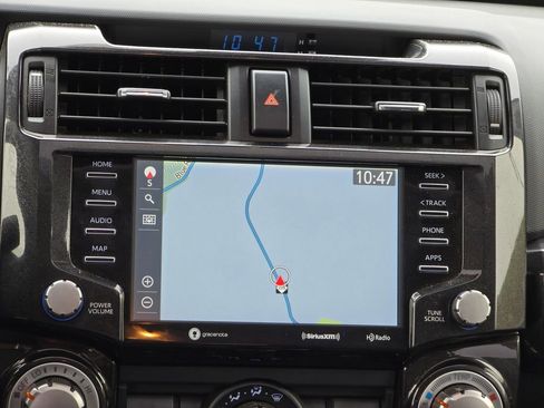 Used 2021 Toyota 4Runner Venture w/ Moonroof Package AWD/4WD image 7