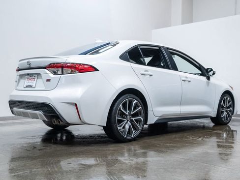 Used 2022 Toyota Corolla SE image 9