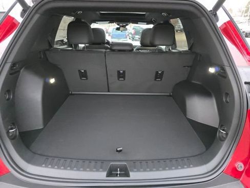 New 2026 Chevrolet Equinox LT w/ Convenience Package II AWD/4WD image 23