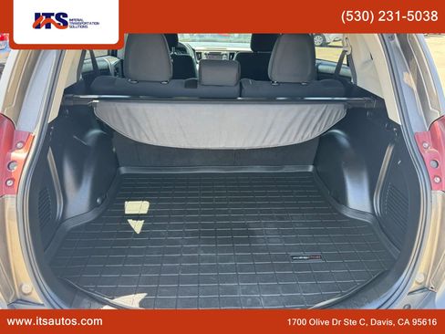 Used 2013 Toyota RAV4 XLE FWD image 19