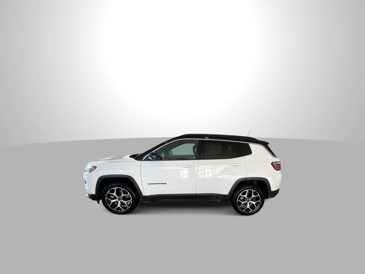 Used 2025 Jeep Compass Limited AWD/4WD image 5
