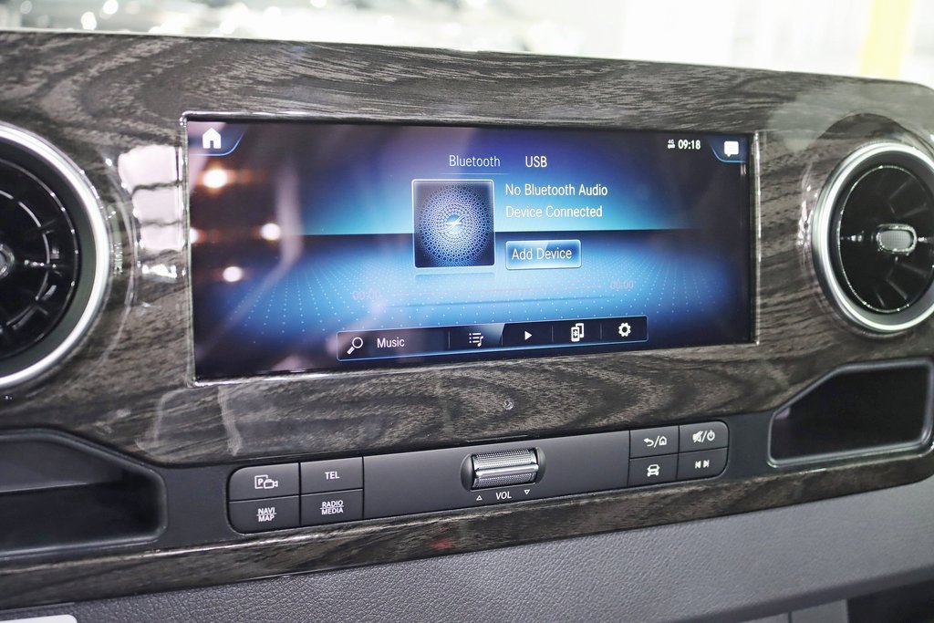 Used 2024 Mercedes-Benz Sprinter 3500 image 19