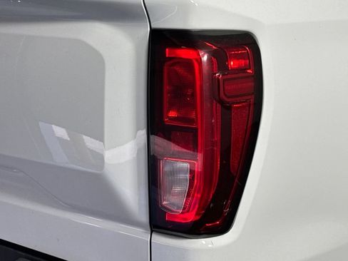 Used 2021 GMC Sierra 1500 2WD Regular Cab image 41
