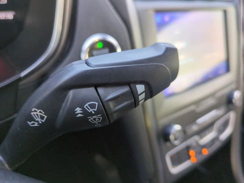 Used 2020 Ford Fusion SE w/ Equipment Group 151A image 25