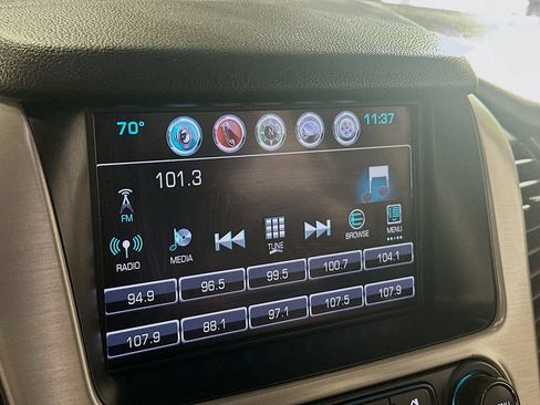 Used 2017 GMC Yukon SLT AWD/4WD image 18