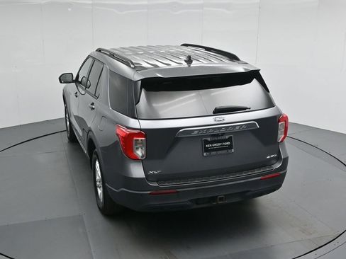 Certified 2022 Ford Explorer XLT w/ Class IV Trailer Tow Package image 45
