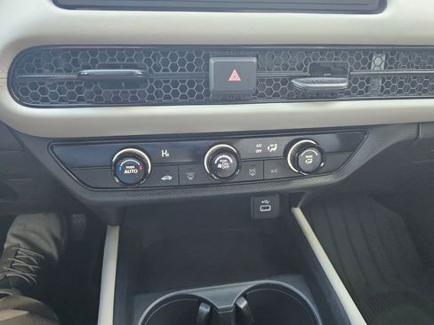 Used 2025 Honda HR-V LX image 20