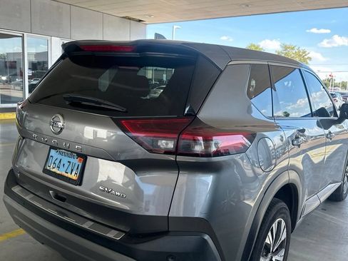 Used 2021 Nissan Rogue SV AWD/4WD image 7