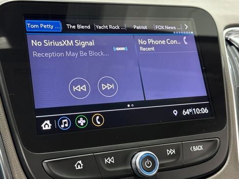 Used 2019 Chevrolet Malibu LT image 3