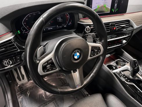 Used 2022 BMW 540i w/ M Sport Package RWD image 10