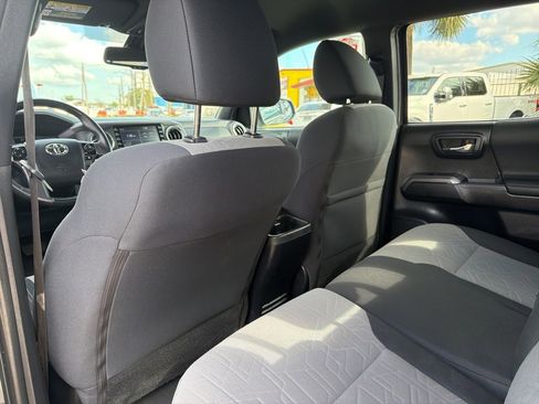 Used 2023 Toyota Tacoma TRD Sport image 14