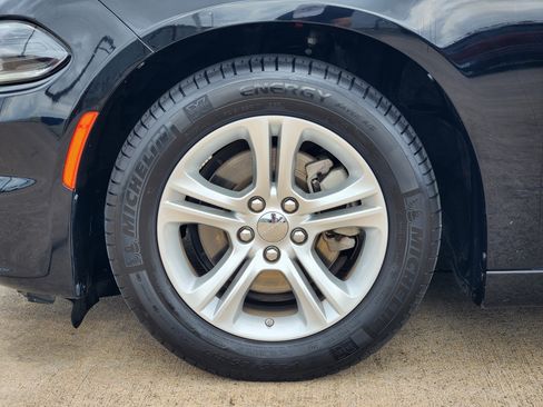 Used 2023 Dodge Charger SXT RWD image 11