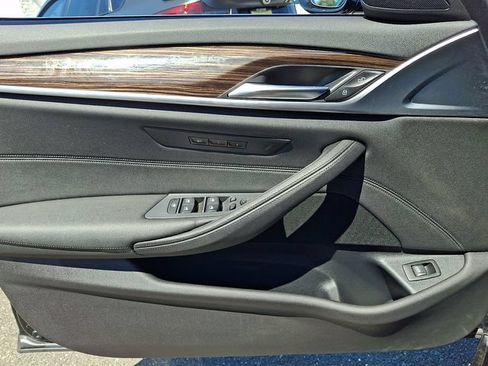 Used 2019 BMW 530i xDrive w/ Convenience Package AWD/4WD image 12