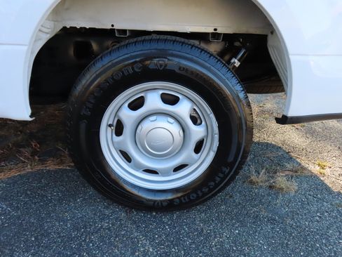 Used 2019 Ford F150 XL w/ Trailer Tow Package image 14