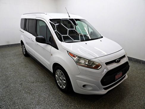Used 2018 Ford Transit Connect XLT image 3